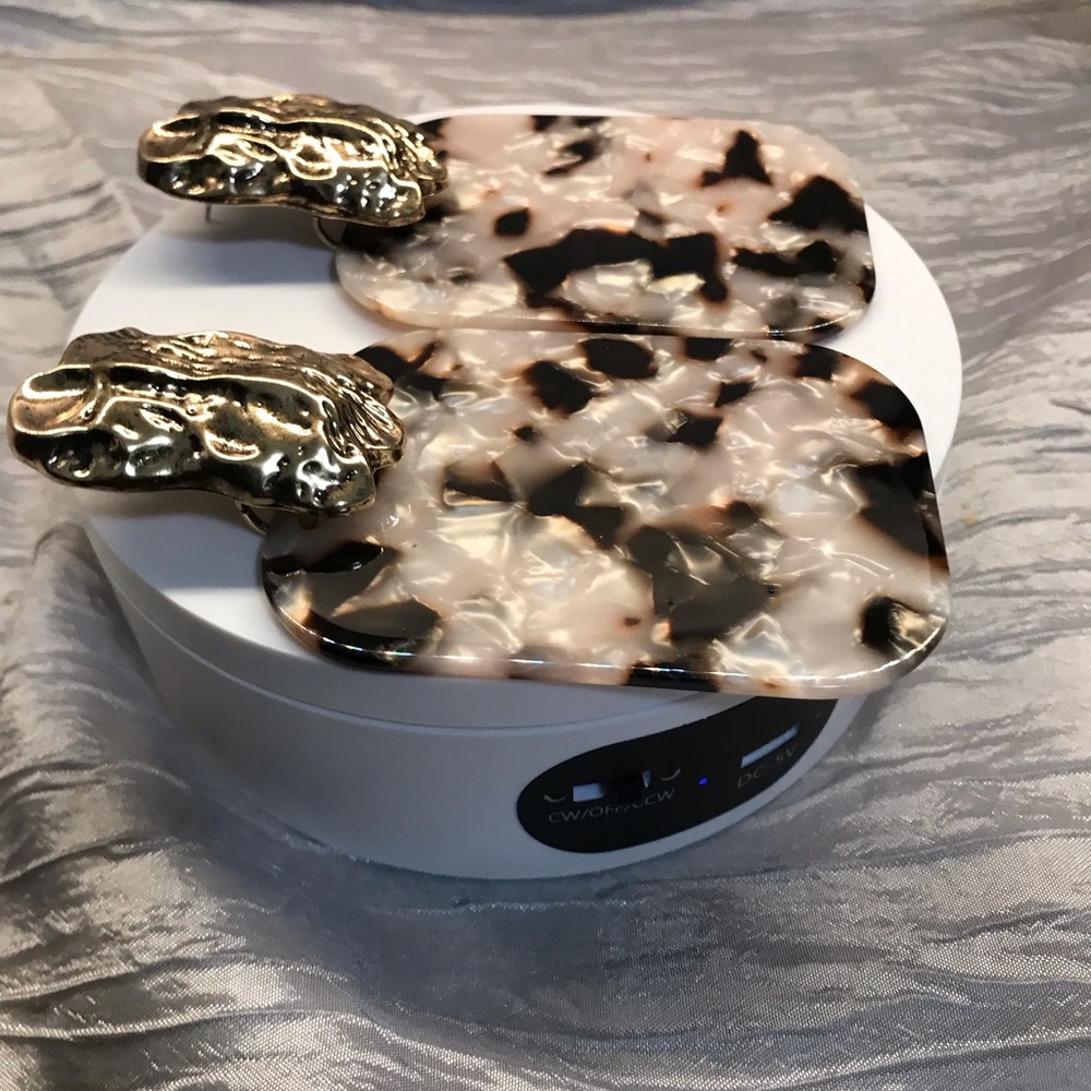 Gold and Tortoiseshell Statement Earrings - Picture 7 of 11